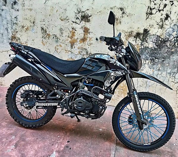 ¡ROBAN MOTO DEPORTIVA EN EL COYOL!