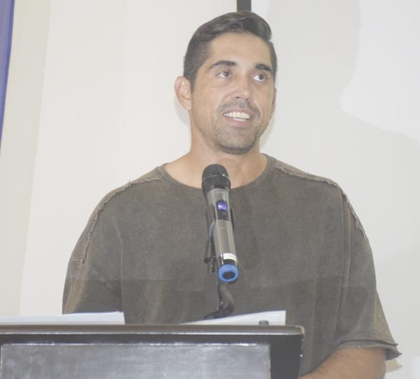 ¡DE LA CANCHA AL BANQUILLO!: LA NUEVA VIDA DE CÉSAR RAMÍREZ