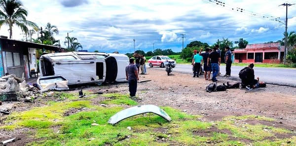 ¡UN MUERTO Y SEIS HERIDOS EN TRÁGICA VOLCADURA!