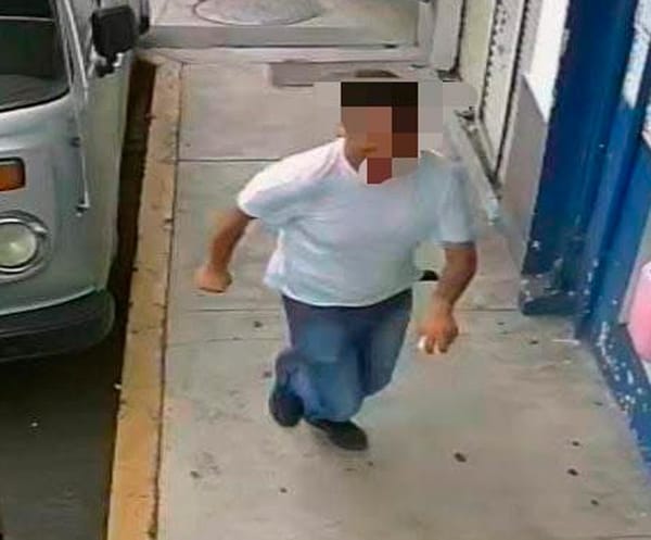 ¡ASALTA JOYERÍA Y POLICÍAS SE NEGARON A DETENERLO!