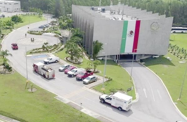 ¡SE SUICIDA MARINO QUE RECIBIÓ $100 MIL POR HUACHI-BUQUE!