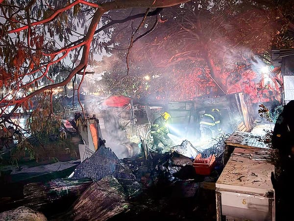 ¡SE QUEMÓ COVACHA EN VILLA DEL MAR!