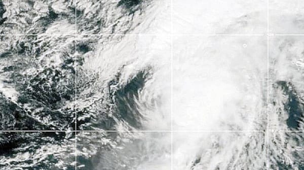 ¡HURACÁN GABRIELLE AVANZA RÁPIDO Y CAUSARÁ FUERTES LLUVIAS Y MAREJADAS A LAS AZORES!