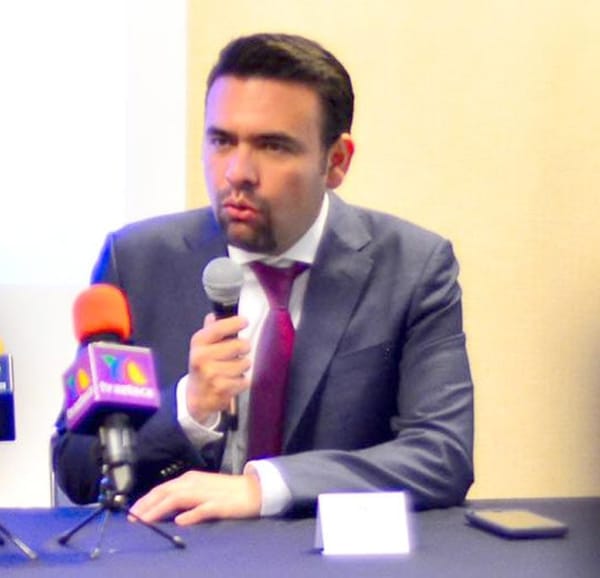 ¡LO ANDA BUSCANDO HASTA EL FBI!