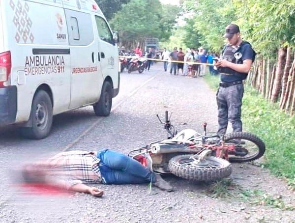 ¡MÚSICO PIERDE LA VIDA EN MOTOCICLETAZO!