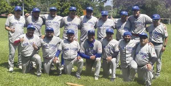 ¡LOS BLUE JAYS SE METEN A LA GRAN FINAL!