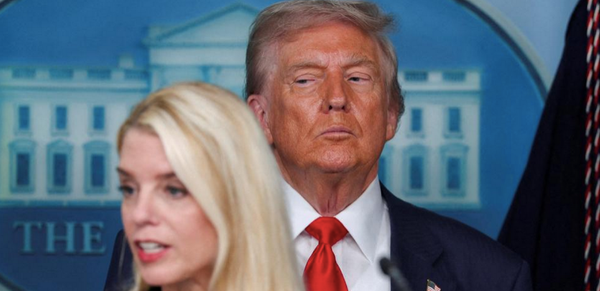 ¡FIRMAN TRUMP ORDEN EJECUTIVA PARA PEDIR LA PENA DE MUERTE EN WASHINGTON, DC!