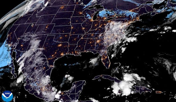 ¡LÍNEA FRONTAL EN EL CENTRO DEL GOLFO DE MÉXICO! - *NUBLADÓN CON GOTAS Y NORTECITO