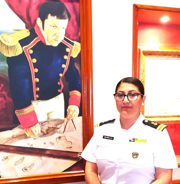 ¡SON 3,500 MARINOS! - EN EL DESFILE NAVAL