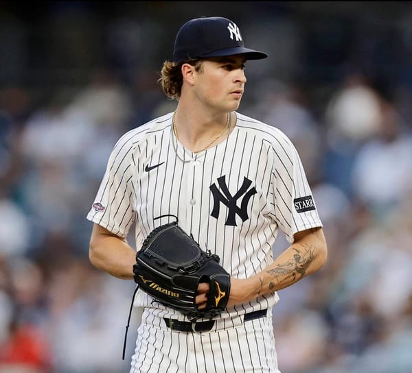 UNA HISTORIA LLAMADA BÉISBOL | - Cuando se habla de los Azulejos del 2025, las miradas suelen dirigirse a las figuras más llamativas: Vladimir Guerrero Jr., George Springer o...