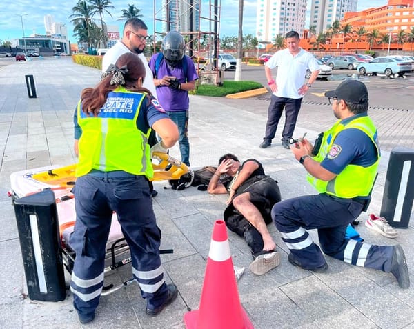¡JOVEN VOLÓ CON TODO Y MOTO EN COSTA DE ORO!