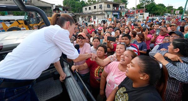 ¡REGRESA CLAUDIA! - Y DE SORPRESA