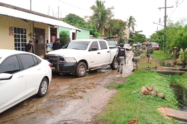 ¡ASEGURAN TALLER Y DESHUESADERO DE MOTOS ROBADAS EN COATZA!