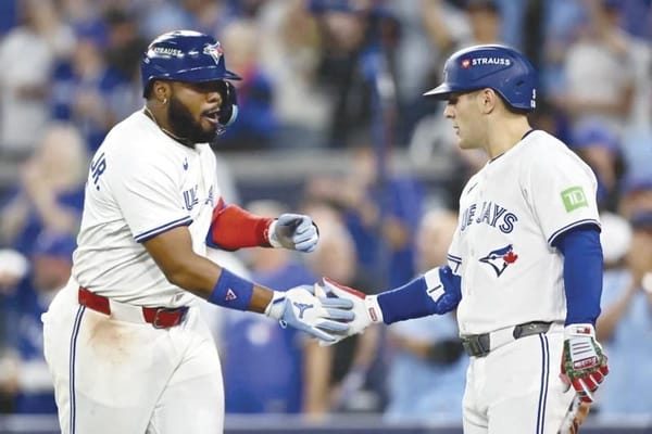 ¡OBLIGAN BLUE JAYS EL JUEGO 7 CON VICTORIA SOBRE MARINERS!