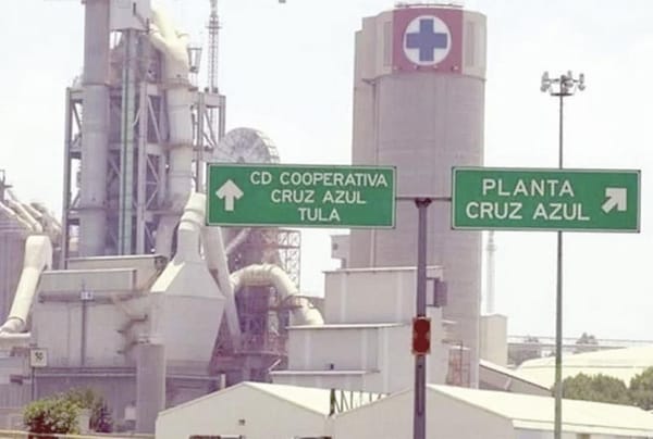 ¡SUMA DOCE MUERTOS PLEITO POR CRUZ AZUL!