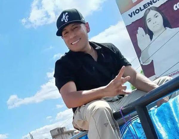 ¡NO DEJAN ENTRAR LA AYUDA A POZA RICA! - CON RETENES