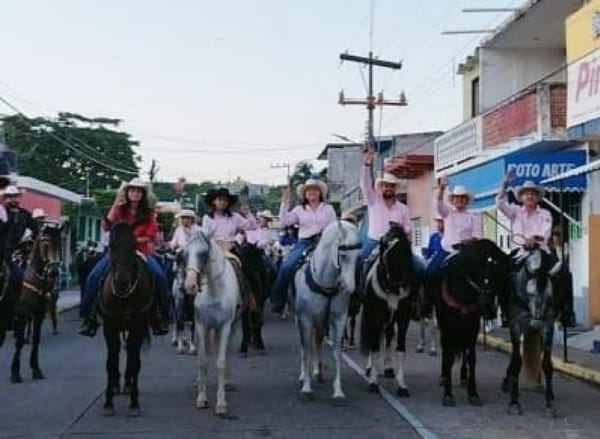 ¡SUSPENDEN CABALGATA EN ALVARADO!