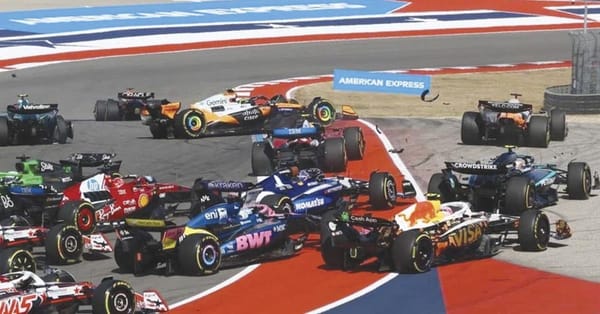 ¡GANA VERSTAPPEN LA SPRINT EN EU TRAS CHOQUE DE LOS MCLAREN!