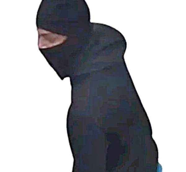 ¡CHIQUI BANDA DE “NINJAS” ATRACAN CON MACHETES Y CAPUCHAS!