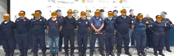 ¡HUNDEN A LOS 11 POLICÍAS DE ATOYAC POR TRES DELITOS!