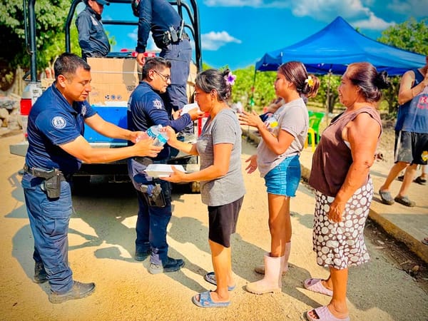 ¡18 MIL COMIDAS Y 9 MIL PAQUETES ALIMENTARIOS A POBLACIÓN VULNERABLE!