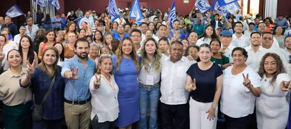 ¡MARYJOSE LE TOMA PROTESTA!