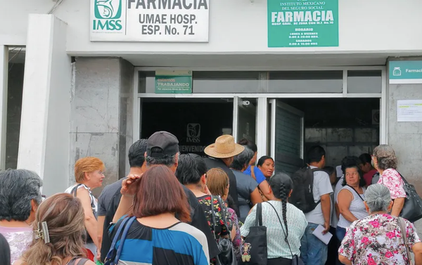 ¡ATENCIÓN MÉDICA INMEDIATA A SIGNOS DE ALARMA DE UN ACCIDENTE CEREBROVASCULAR!