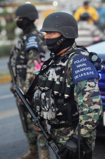 ¡APUÑALAN A MUJER EN ASALTO EN COLONIA PLAYA LINDA!