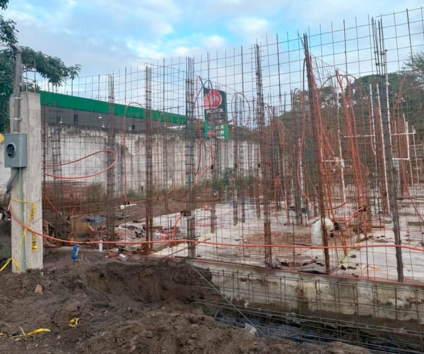 ¡VIVIENDAS DEL BIENESTAR JUNTO A GASOLINERA! - *Pero éstas costarán más de 600 mil