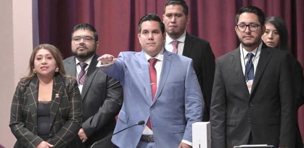 ¡DEJAN SOLO A BOUZAS! - *Oposición desaira comparecencia de titular de Comunicación