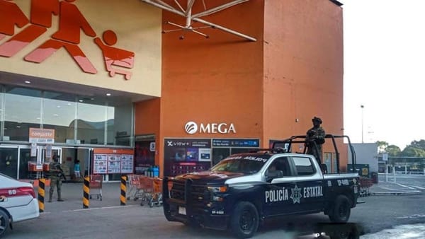 ¡LLEGÓ LA TROPA A CUIDAR EL BUEN FIN! - CON AGENTES CANINOS, MONTADOS EN CABALLOS Y EN BICICLETA