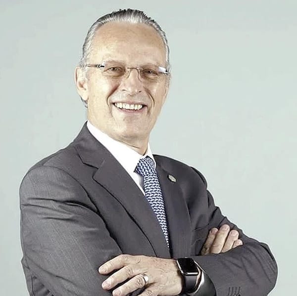 ¡APUNTA MEDINA MORA PARA PRESIDIR CCE!