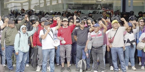 ¡LA CNTE ANUNCIA PARO NACIONAL DE DOS DÍAS EN AL MENOS 20 ESTADOS!