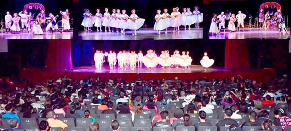 REALIZAN FUNCIÓN ESPECIAL POR EL REFORZAMIENTO DE LA IDENTIDAD CULTURAL