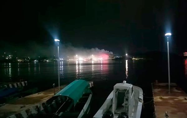 ¡SE VUELVE A INCENDIAR EL BLUE PHOENINX! - EN PAJARITOS