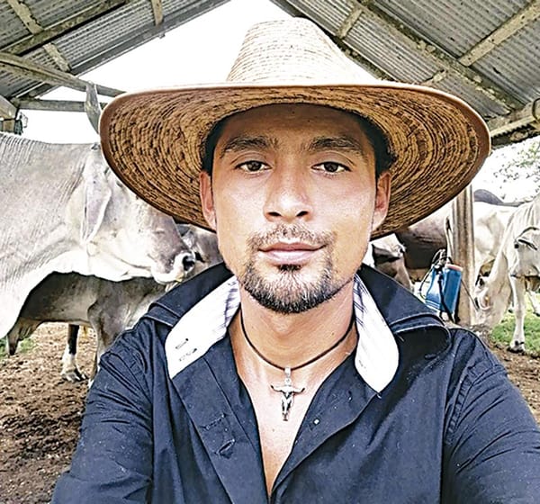 ¡ERA GANADERO EL DEGOLLADO EN MOTEL DE ACAYUCAN! - LA VÍCTIMA PERTENECÍA A LA COMUNIDAD LGBT+