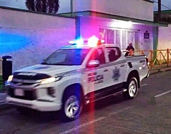 ¡ESTUDIANTE DE SECUNDARIA SE DESMAYÓ POR SUSTANCIA TÓXICA!