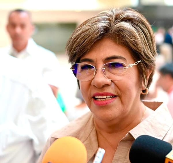 ¡YA ESTÁN LISTOS! - *Para chambear desde el primer minuto del 1o. de enero dice Rosa María