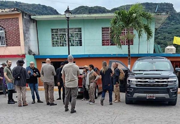 ¡REGRESÓ SALMA HAYEK! - A VERACRUZ