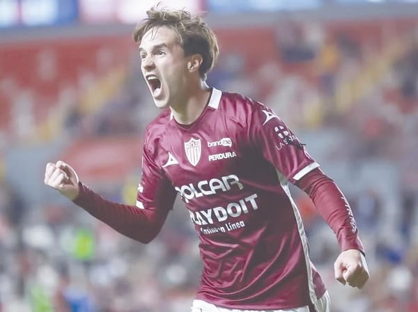 ¡GOLEA NECAXA A SANTOS 4-1 Y SIGUE “CON VIDA”!