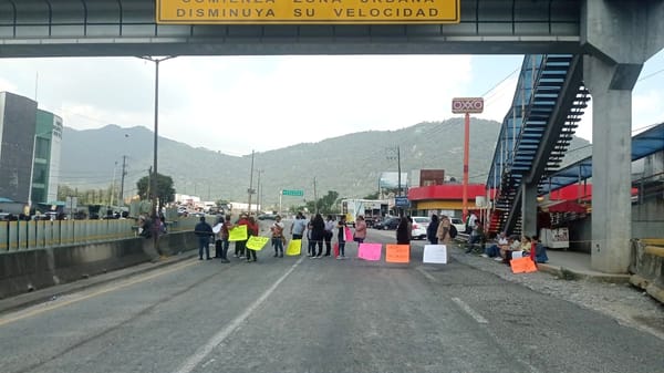 ¡BLOQUEO DEL SECTOR SALUD EN PLAN DE RÍO!