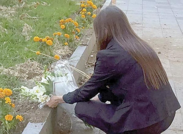 ¡GRECIA QUIROZ ACUDE AL LUGAR DONDE HACE UN MES FUE ASESINADO CARLOS MANZO: “NO TE FALLARÉ”!