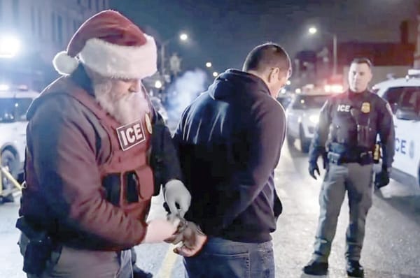 ¡EU OFRECE MÁS DE TRES MIL DÓLARES A CADA INDOCUMENTADO QUE SE “AUTODEPORTE”! - ANTES DE 2026