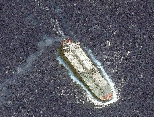 ¡ORDENA TRUMP BLOQUEAR PETROLEROS QUE SE DIRIJAN A VENEZUELA!