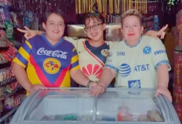 ¡MATAN A TRES MUJERES! - ABUELA, HIJA Y NIETA FUERON ACRIBILLADAS DENTRO DE UN ULTRAMARINOS