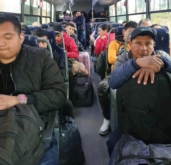 ¡LA ÚLTIMA FOTOGRAFÍA! - DE LOS PASAJEROS DEL AUTOBÚS