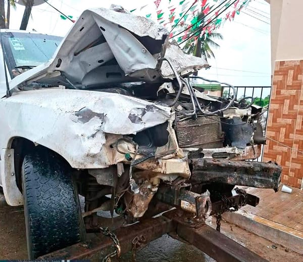 ¡CONDUCTOR BORRACHÓN DESTROZÓ LA CAPILLA DE LA VÍRGEN DE GUADALUPE!