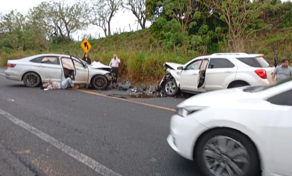 ¡CHOCAN DE FRENTE EN LA COSTERA DEL GOLFO EN ALVARADO!