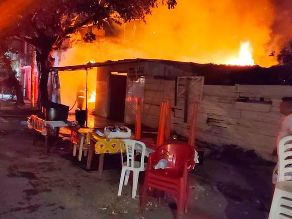 ¡QUEMAZÓN DE VIVIENDAS!