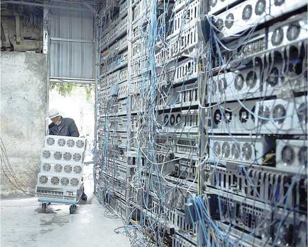 ¡DENUNCIAN HUACHICOL ELÉCTRICO DEL SME!